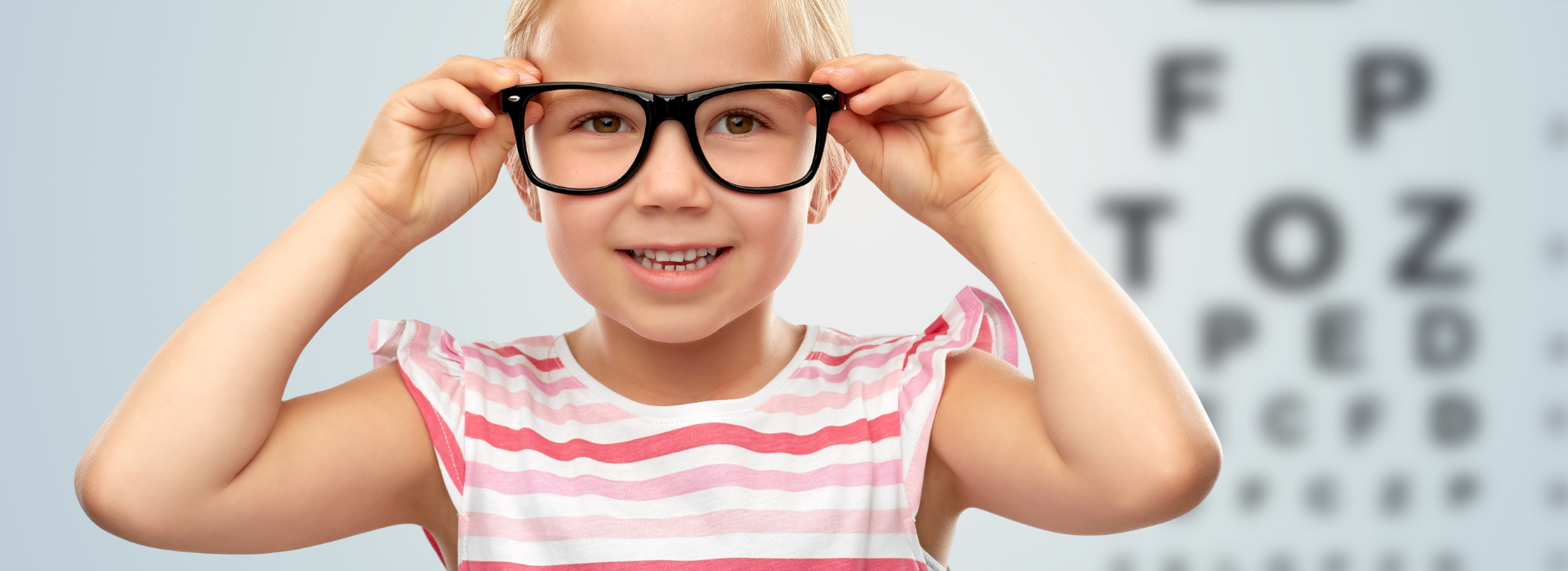 8 Clear Signs Your Toddler May Need Glasses – SlumberPod